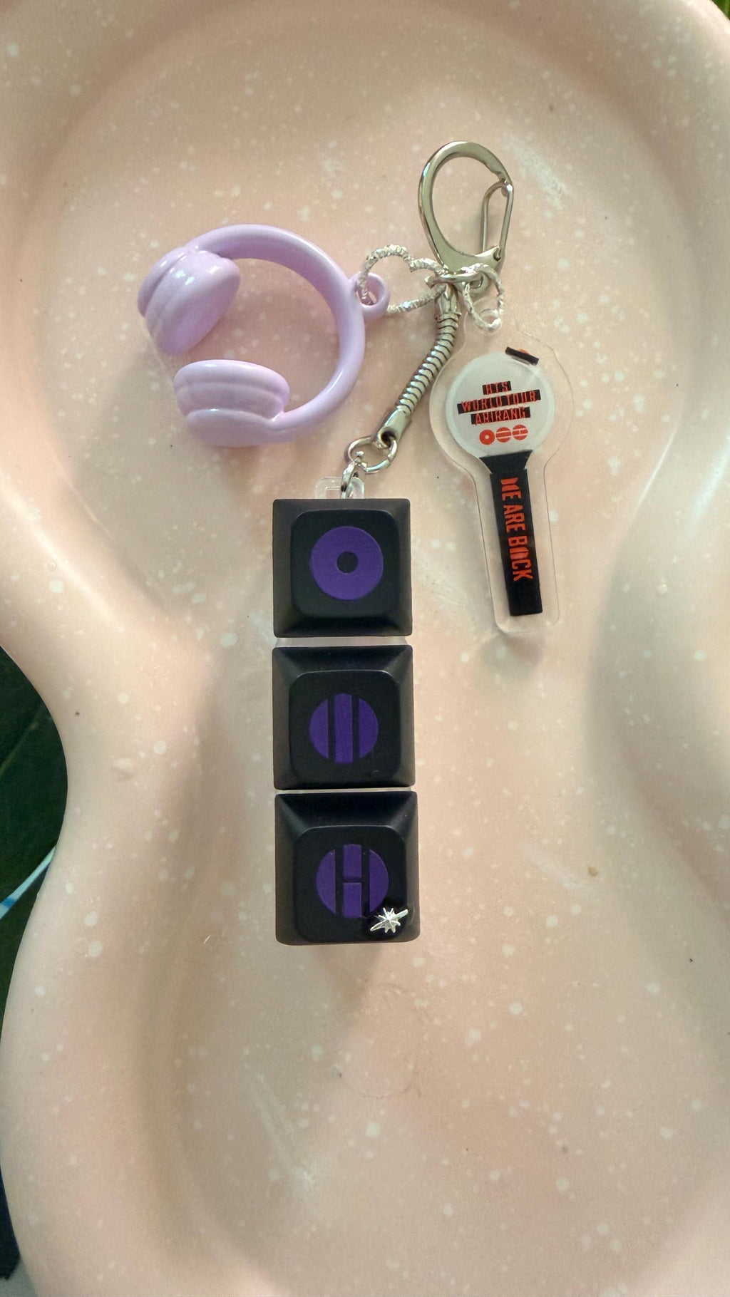K-POP Inspired LED Light-Up Mini Keyboard Clicker Keychain with Headphone Charm