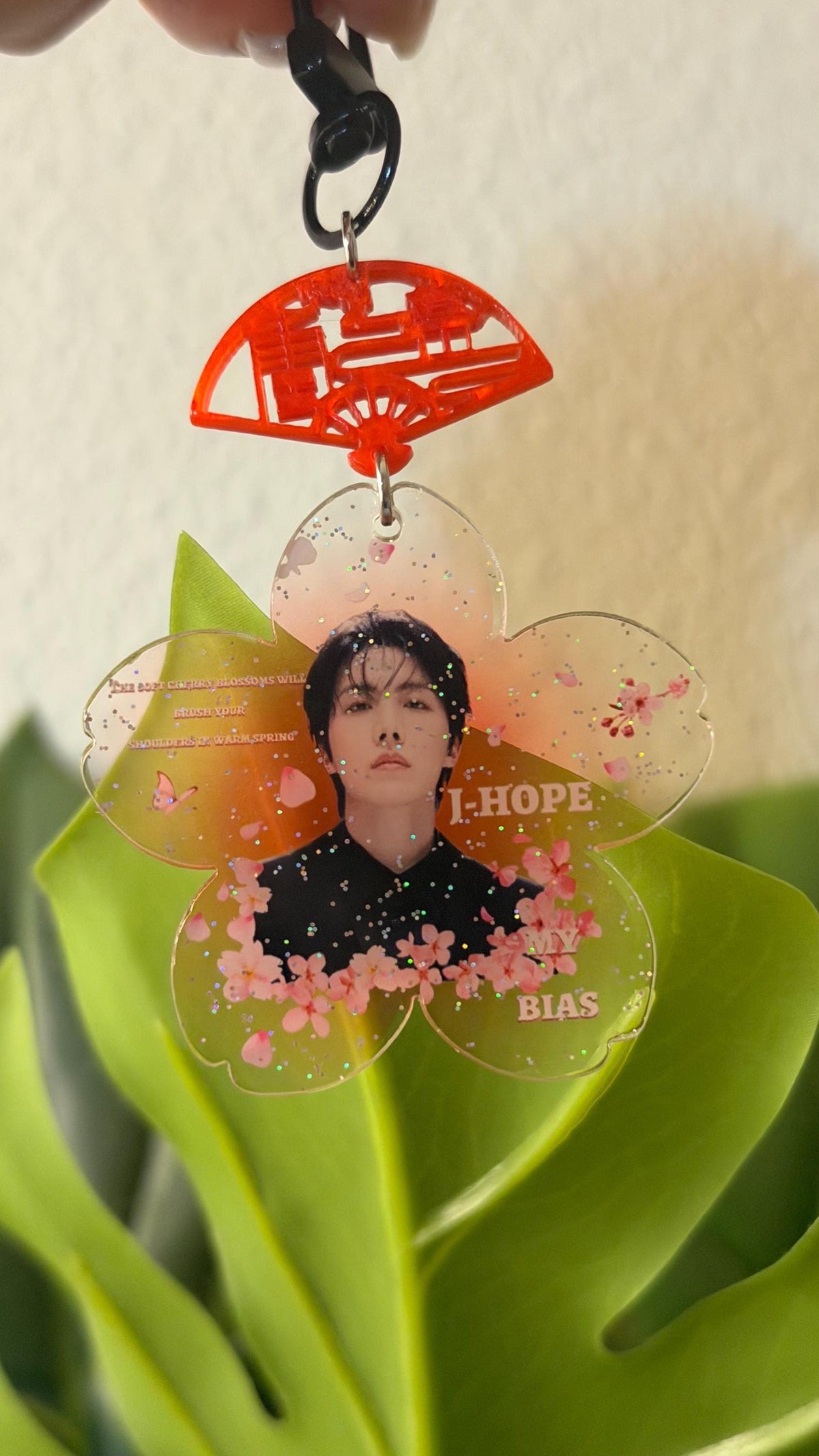 K-pop Glitter Cherry Blossom Keychain – Pink Floral Bag Charm